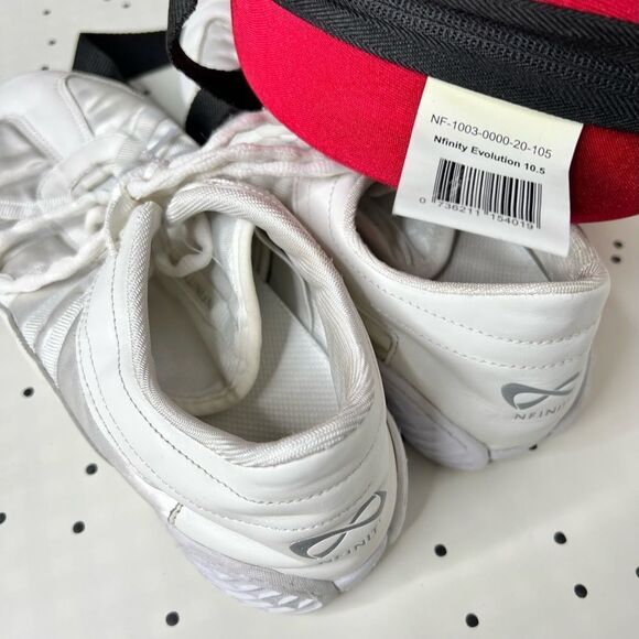 📣 NFINITY 📣 evolution cheerleading shoes size 10,5 👟 10 1/2 cheer number 3️⃣ - Picture 3 of 8
